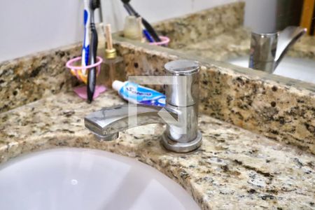 Casa à venda com 119m², 2 quartos e 1 vagaBanheiro