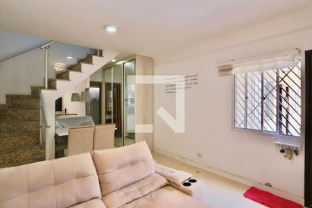 Casa à venda com 119m², 2 quartos e 1 vagaSala