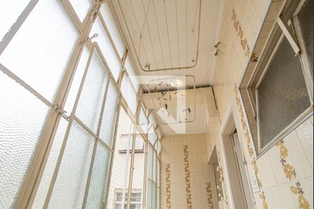 Apartamento à venda com 279m², 4 quartos e 1 vaga Apartamento à venda com 279m², 4 quartos e 1 vagaÁrea de Serviço