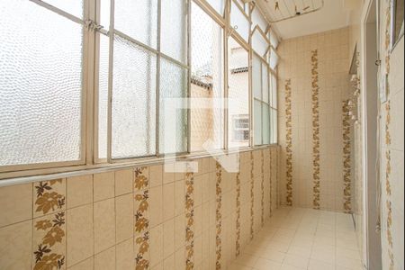 Apartamento à venda com 279m², 4 quartos e 1 vaga Apartamento à venda com 279m², 4 quartos e 1 vagaÁrea de Serviço