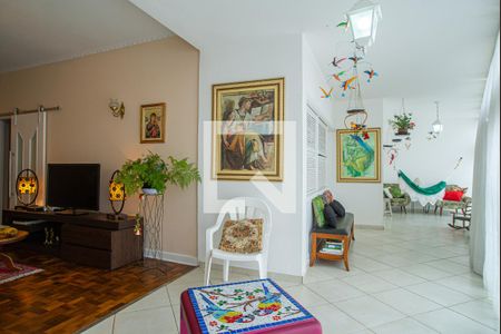 Apartamento à venda com 279m², 4 quartos e 1 vaga Apartamento à venda com 279m², 4 quartos e 1 vagaJardim de Inverno