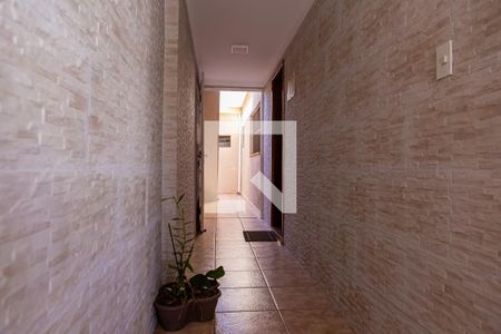 Casa à venda com 100m², 4 quartos e 2 vagasCorredor Lateral