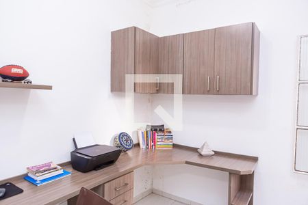 Casa à venda com 100m², 4 quartos e 2 vagasQuarto 4