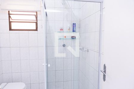 Casa à venda com 100m², 4 quartos e 2 vagasBanheiro 2