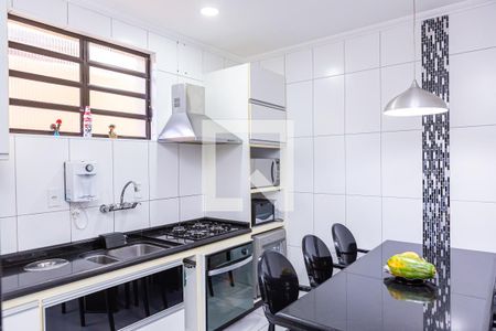 Casa à venda com 100m², 4 quartos e 2 vagasCozinha
