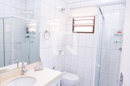 Casa à venda com 100m², 4 quartos e 2 vagasBanheiro 2