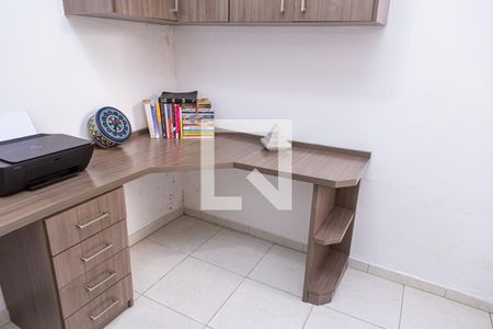 Casa à venda com 100m², 4 quartos e 2 vagasQuarto 4