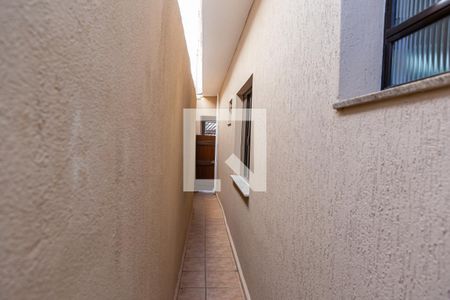 Casa à venda com 100m², 4 quartos e 2 vagasCorredor Lateral