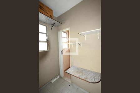 Apartamento à venda com 80m², 2 quartos e 1 vagaArea de serviço