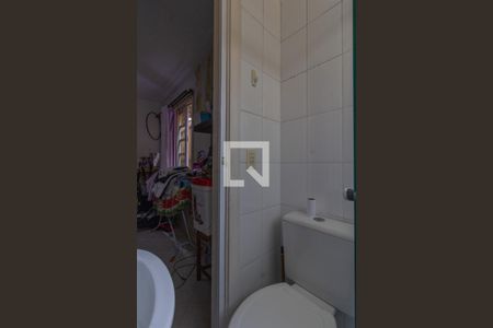 Banheiro da Suíte 1 de casa de condomínio à venda com 5 quartos, 200m² em Vargem Pequena, Rio de Janeiro