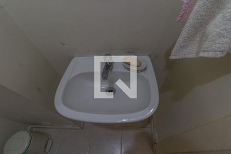 Casa de condomínio à venda com 200m², 5 quartos e 2 vagasLavabo