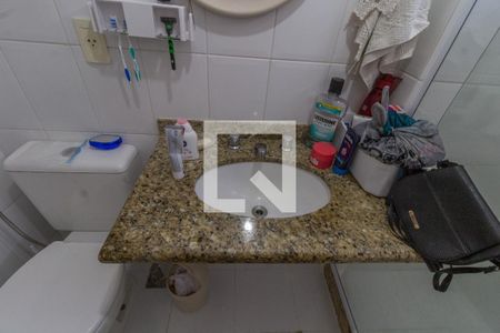 Casa de condomínio à venda com 200m², 5 quartos e 2 vagasBanheiro Canadense 