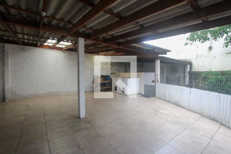 Casa à venda com 123m², 3 quartos e 3 vagas Casa à venda com 123m², 3 quartos e 3 vagasFundos