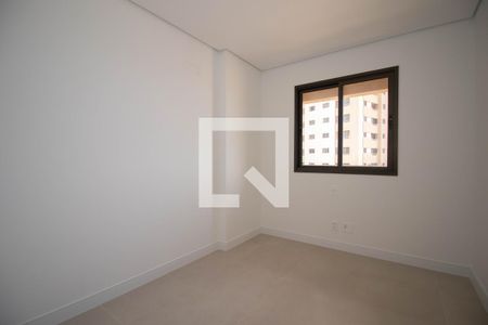 Quarto 1 de apartamento para alugar com 3 quartos, 70m² em Samambaia Norte, Brasília