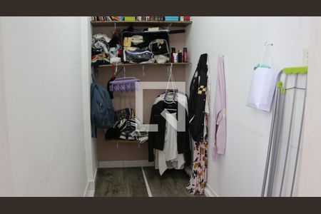 Apartamento à venda com 93m², 2 quartos e 1 vagaMine closet 