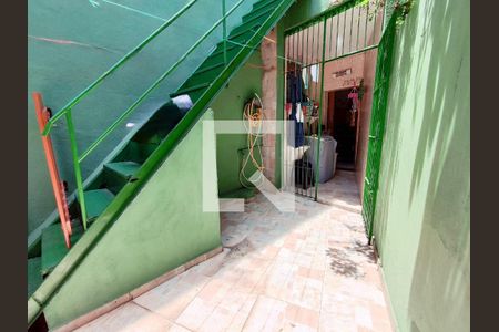 Casa à venda com 104m², 2 quartos e sem vaga Casa à venda com 104m², 2 quartos e sem vagaQuintal