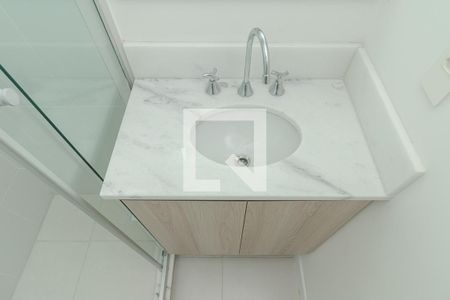 Banheiro da Suíte de apartamento à venda com 3 quartos, 75m² em Jardim Carvalho, Porto Alegre