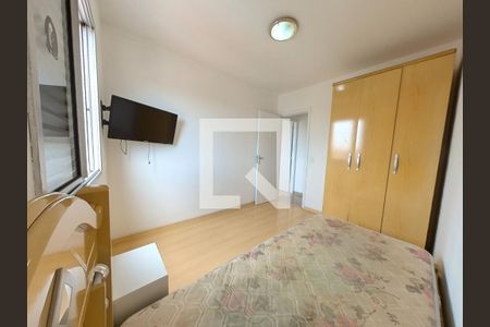 Quarto 1 de apartamento para alugar com 2 quartos, 56m² em Jaguará, São Paulo