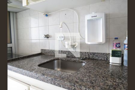 Apartamento para alugar com 56m², 2 quartos e 1 vagaCozinha (Pia e Torneira Aberta)