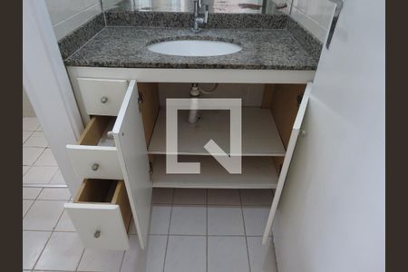 Apartamento para alugar com 56m², 2 quartos e 1 vagaBanheiro (Gabinete Aberto)