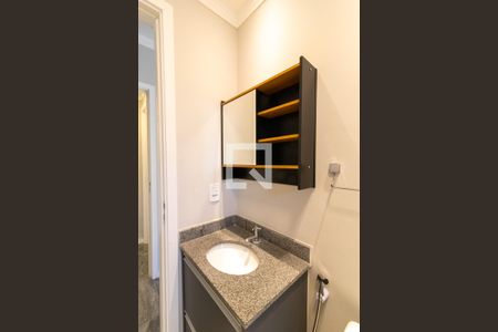 Banheiro da Suíte de apartamento para alugar com 2 quartos, 57m² em Centro, Campinas