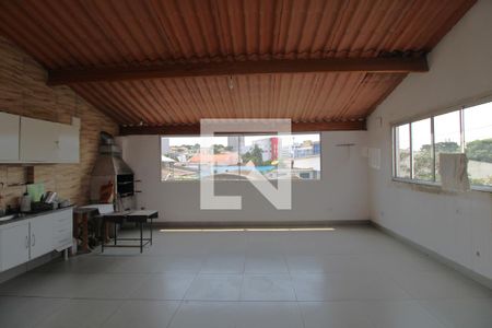 Casa para alugar com 156m², 3 quartos e 2 vagasSalão e churrasqueira