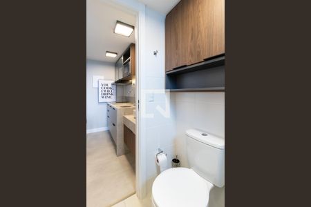 Studio para alugar com 32m², 1 quarto e 1 vaga Studio para alugar com 32m², 1 quarto e 1 vagaBanheiro Social