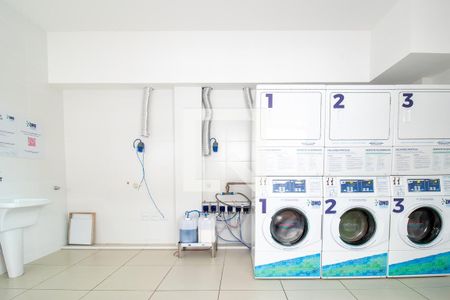 Studio para alugar com 32m², 1 quarto e 1 vaga Studio para alugar com 32m², 1 quarto e 1 vagaLavanderia