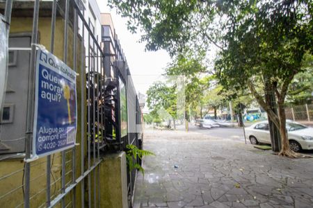 Casa à venda com 400m², 2 quartos e 2 vagas Casa à venda com 400m², 2 quartos e 2 vagasplaca