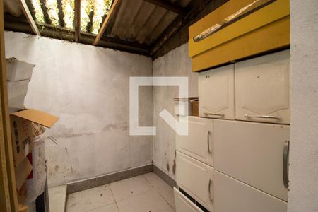 Casa à venda com 400m², 2 quartos e 2 vagas Casa à venda com 400m², 2 quartos e 2 vagasÁrea de Serviço