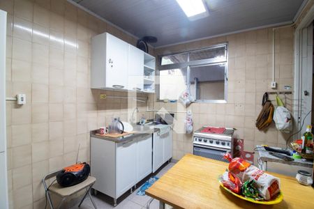 Casa à venda com 400m², 2 quartos e 2 vagas Casa à venda com 400m², 2 quartos e 2 vagasCozinha