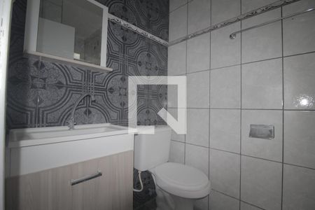 Banheiro de apartamento à venda com 1 quarto, 42m² em Centro, Canoas