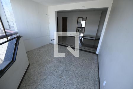 Apartamento à venda com 141m², 4 quartos e 3 vagas Apartamento à venda com 141m², 4 quartos e 3 vagasQuarto