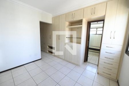 Apartamento à venda com 141m², 4 quartos e 3 vagas Apartamento à venda com 141m², 4 quartos e 3 vagasQuarto