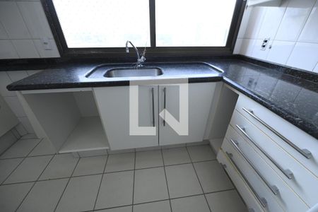 Apartamento à venda com 141m², 4 quartos e 3 vagas Apartamento à venda com 141m², 4 quartos e 3 vagasCozinha