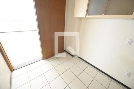 Apartamento à venda com 141m², 4 quartos e 3 vagas Apartamento à venda com 141m², 4 quartos e 3 vagasCozinha