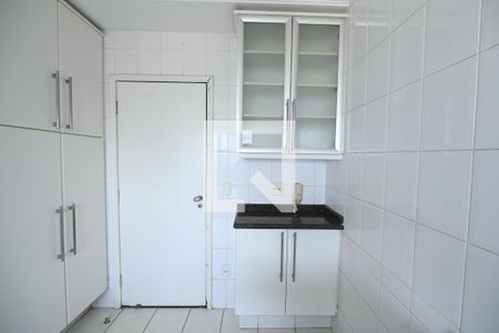 Apartamento à venda com 141m², 4 quartos e 3 vagas Apartamento à venda com 141m², 4 quartos e 3 vagasCozinha