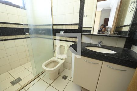 Apartamento à venda com 141m², 4 quartos e 3 vagas Apartamento à venda com 141m², 4 quartos e 3 vagasBanheiro