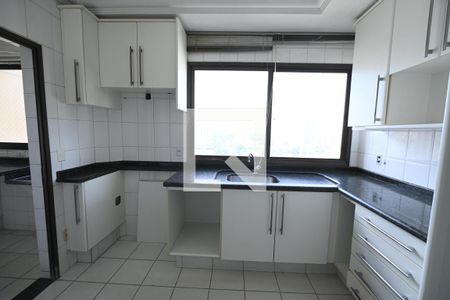Apartamento à venda com 141m², 4 quartos e 3 vagas Apartamento à venda com 141m², 4 quartos e 3 vagasCozinha