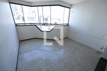 Apartamento à venda com 141m², 4 quartos e 3 vagas Apartamento à venda com 141m², 4 quartos e 3 vagasQuarto
