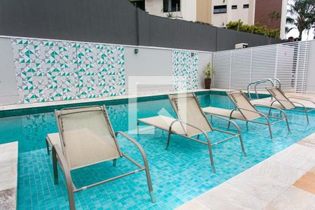 Apartamento à venda com 53m², 1 quarto e sem vaga Apartamento à venda com 53m², 1 quarto e sem vagaÁrea comum - Piscina