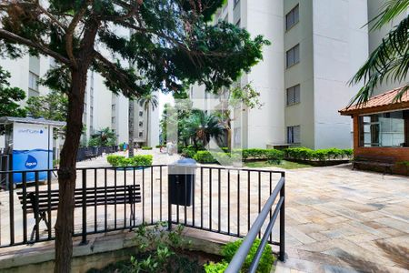 Apartamento para alugar com 50m², 2 quartos e 1 vagaÁrea comum