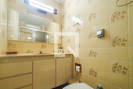 Apartamento para alugar com 100m², 3 quartos e 1 vagaBanheiro do suíte 
