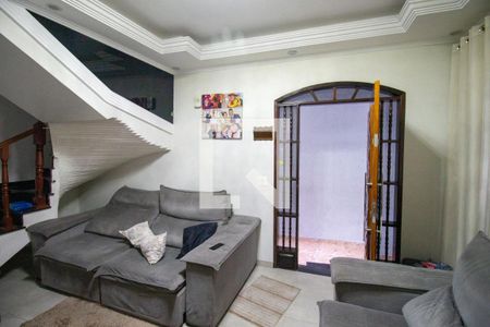 Sala de casa à venda com 4 quartos, 243m² em Parque Guarani, São Paulo