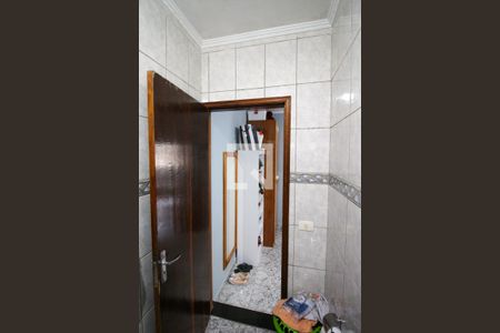 Casa à venda com 243m², 4 quartos e 2 vagasBanheiro 2