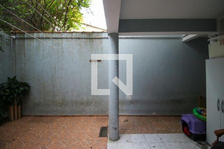 Casa à venda com 243m², 4 quartos e 2 vagasÁrea de Serviço