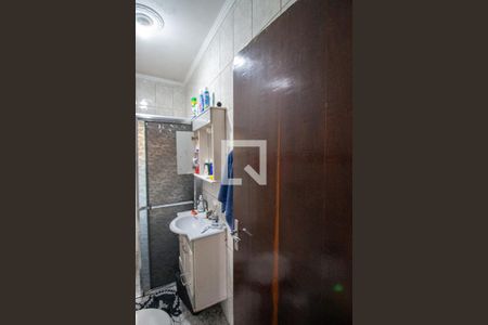 Casa à venda com 243m², 4 quartos e 2 vagasBanheiro 2