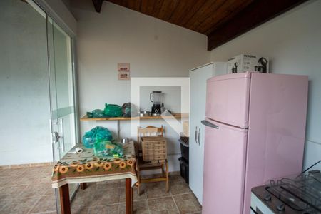 Casa à venda com 243m², 4 quartos e 2 vagasÁrea / Churrasqueira