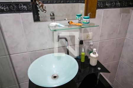 Casa à venda com 243m², 4 quartos e 2 vagasBanheiro