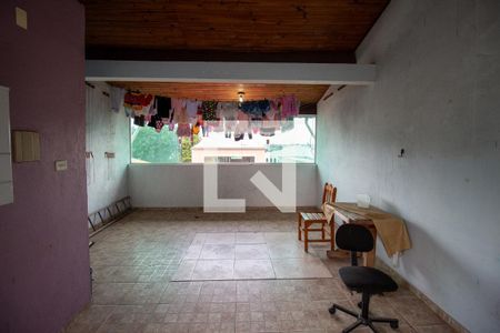 Casa à venda com 243m², 4 quartos e 2 vagasÁrea 